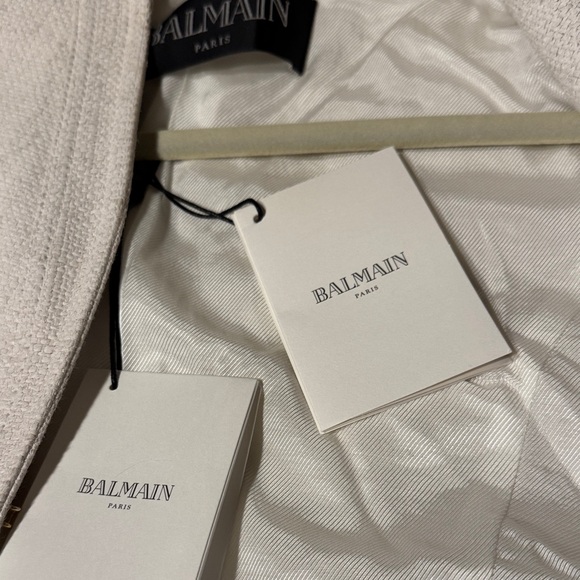 Balmain Ivory Blazer with Gold Accents - Picture 2 of 9
